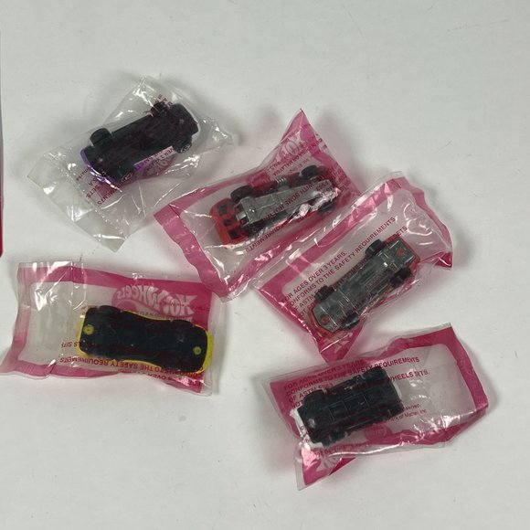 Cereal Box 5 Diecast Cars 4 Hot Wheel Sealed Cars & Racing Champions 1:144 Sc - Picture 8 of 10